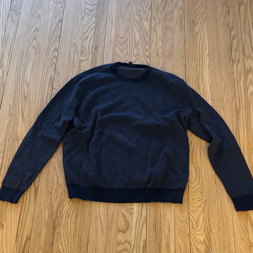 Banana Republic Lightweight Men's Dark Blue Patterned Crewneck Sweater. Adult L